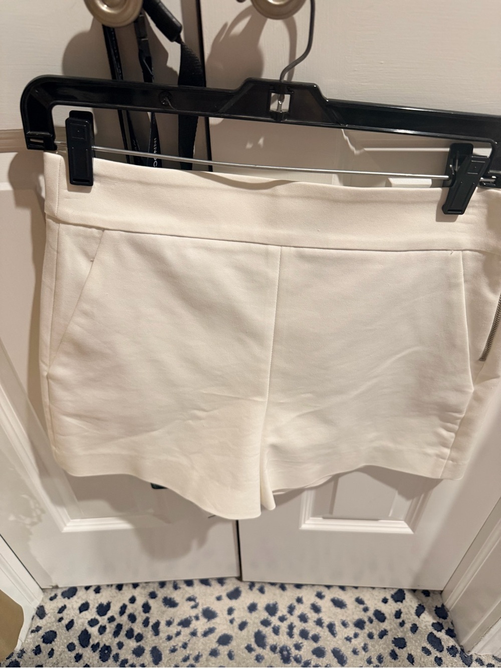 Zara High waisted white side zip short - M